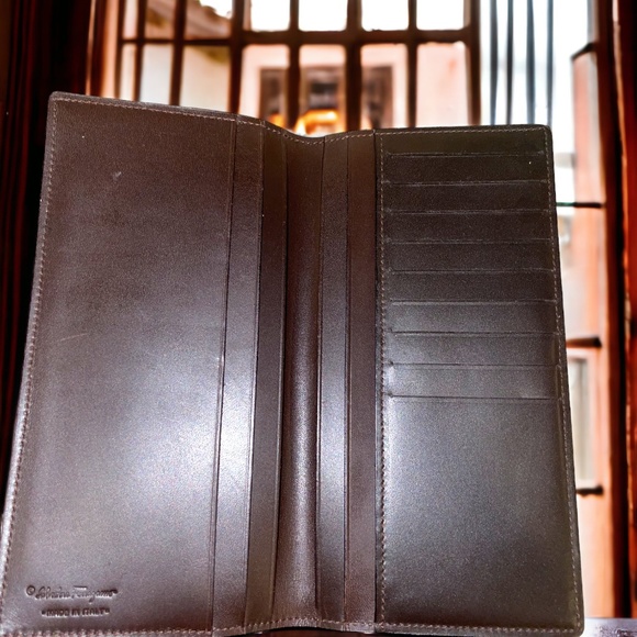 Salvatore Ferragamo Men's Long Wallet/Checkbook EUC Authentic - Picture 5 of 9